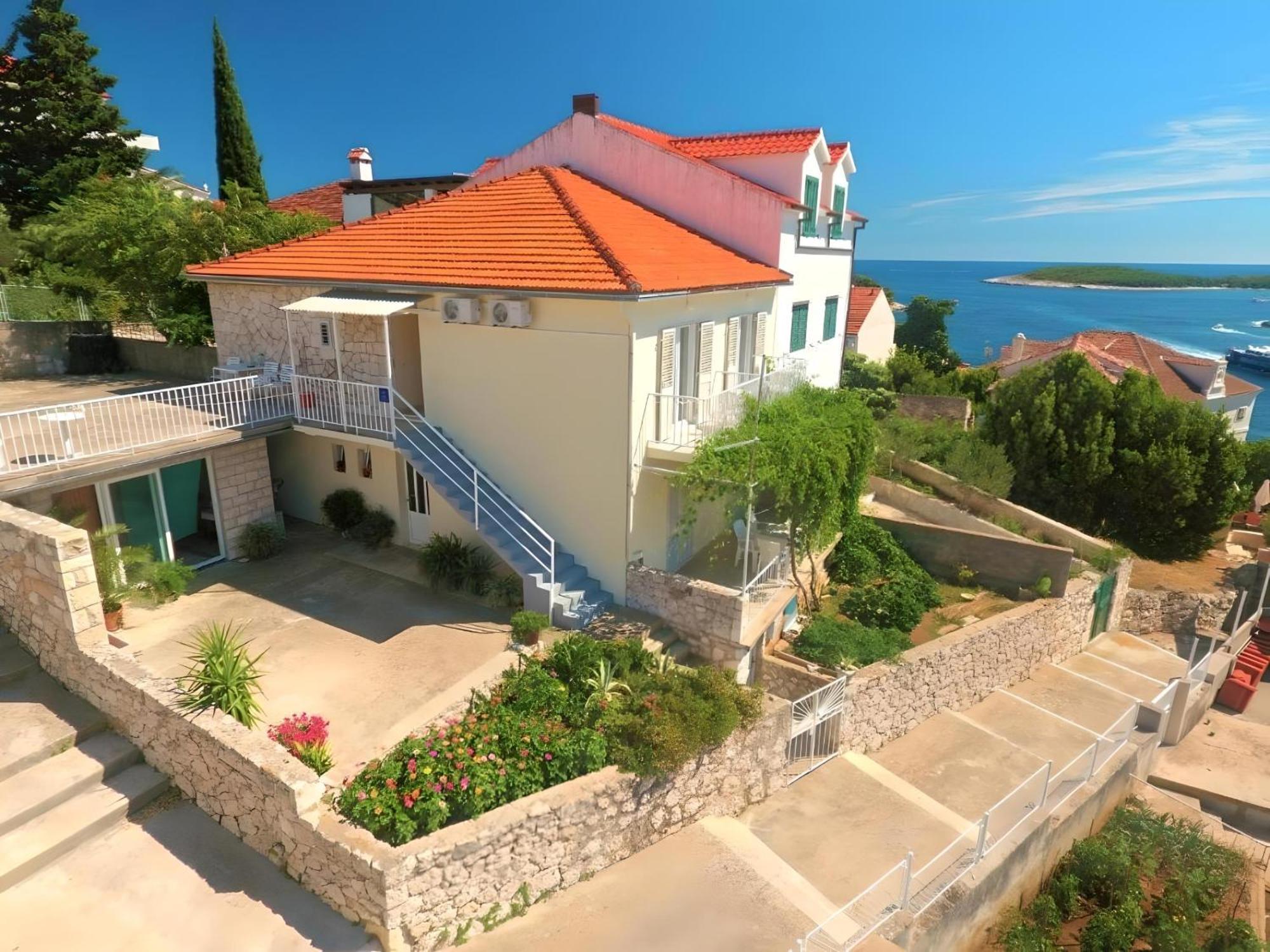 Forr Apartments - Hvar, Croatia ฮวาร์ ภายนอก รูปภาพ