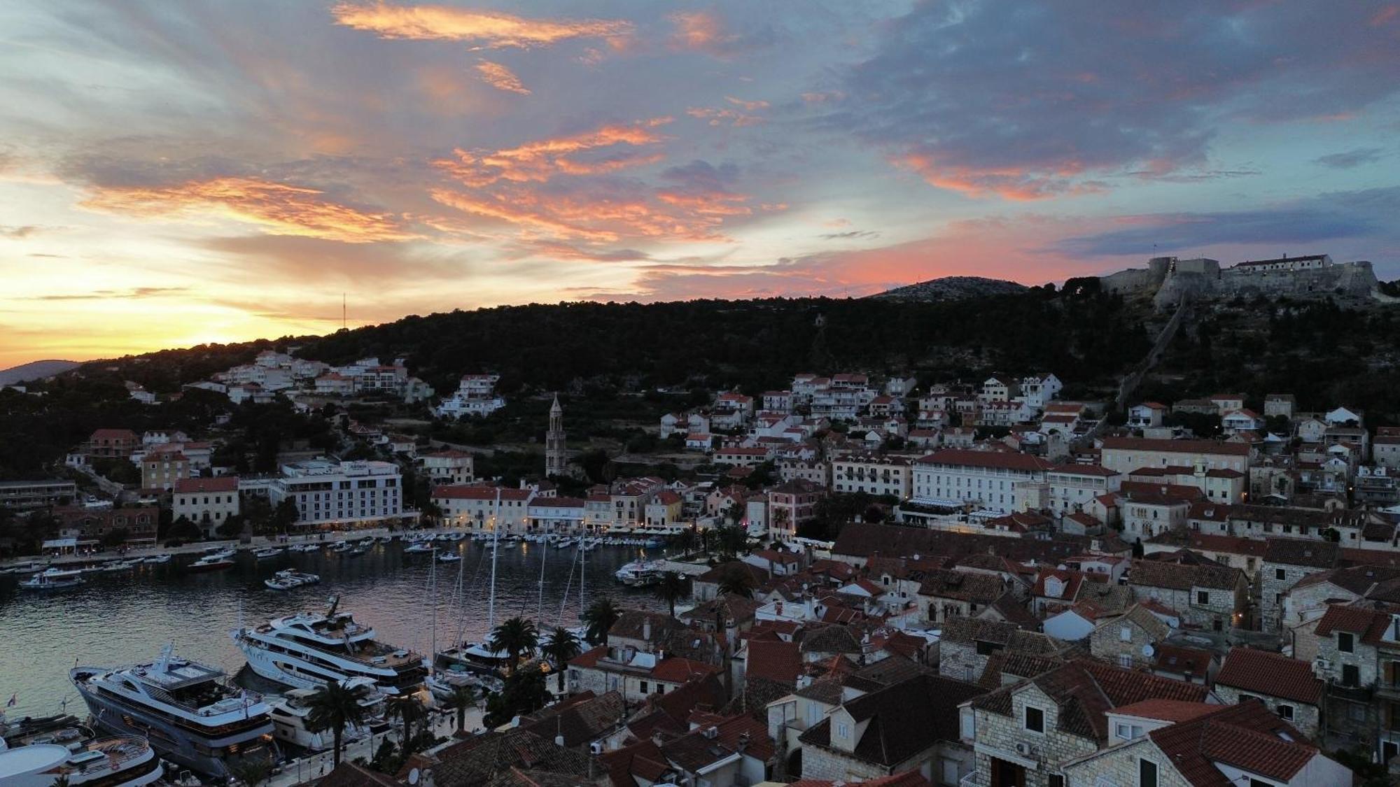 Forr Apartments - Hvar, Croatia ฮวาร์ ภายนอก รูปภาพ