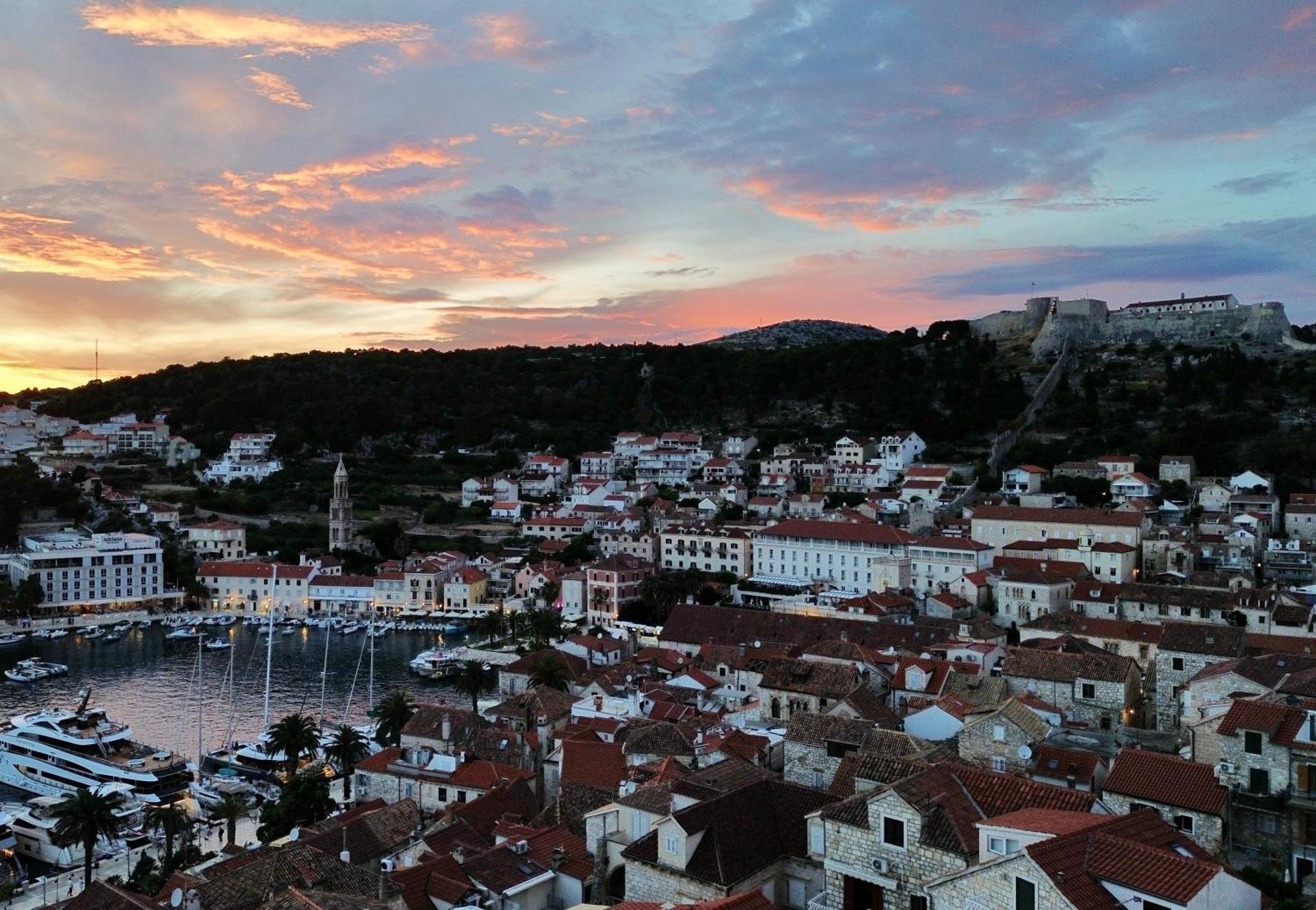 Forr Apartments - Hvar, Croatia ฮวาร์ ภายนอก รูปภาพ