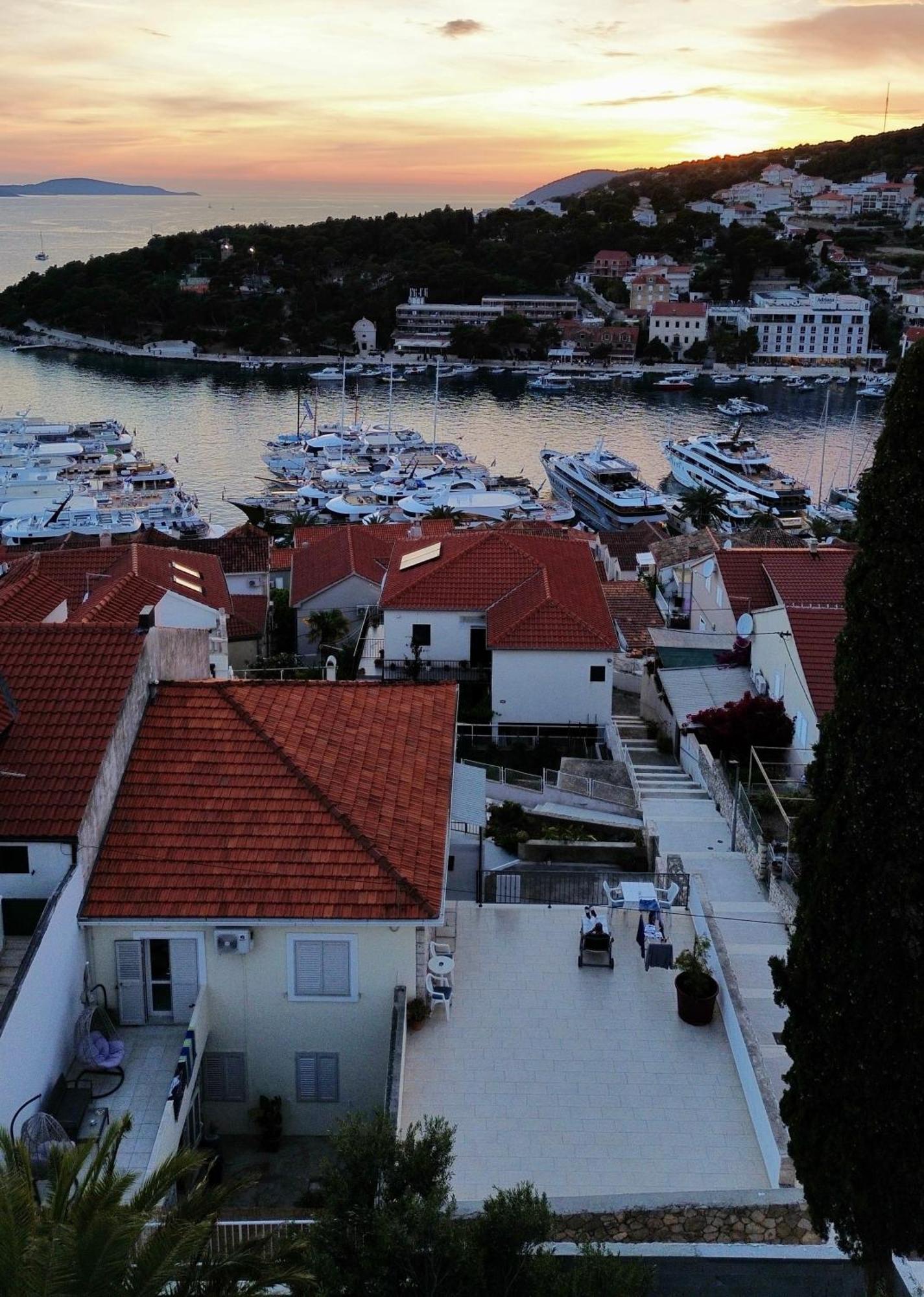 Forr Apartments - Hvar, Croatia ฮวาร์ ภายนอก รูปภาพ